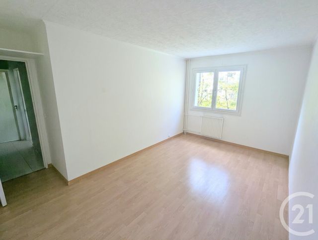Appartement F3 &agrave; louer - 3 pi&egrave;ces - 65,38 m2 - Verneuil Sur Seine - 78 - ILE-DE-FRANCE