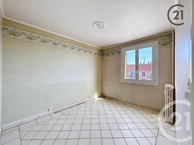 Appartement F4 &agrave; vendre - 4 pi&egrave;ces - 58,73 m2 - La Chapelle St Luc - 10 - CHAMPAGNE-ARDENNE