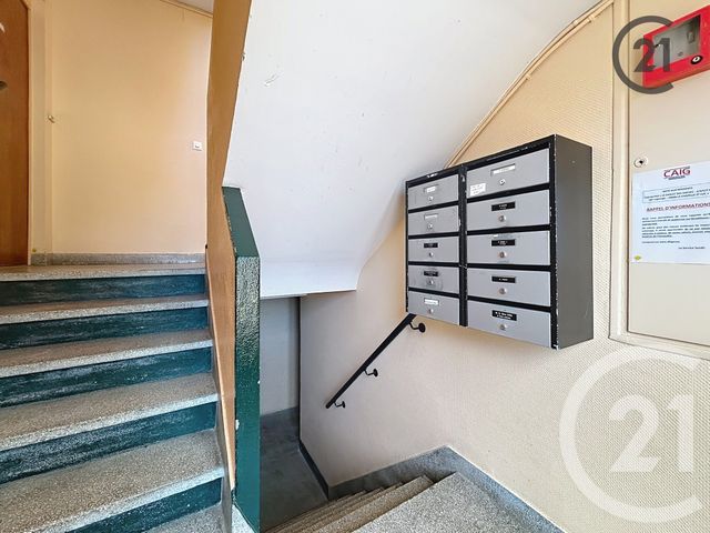 Appartement F4 &agrave; vendre - 4 pi&egrave;ces - 58,73 m2 - La Chapelle St Luc - 10 - CHAMPAGNE-ARDENNE