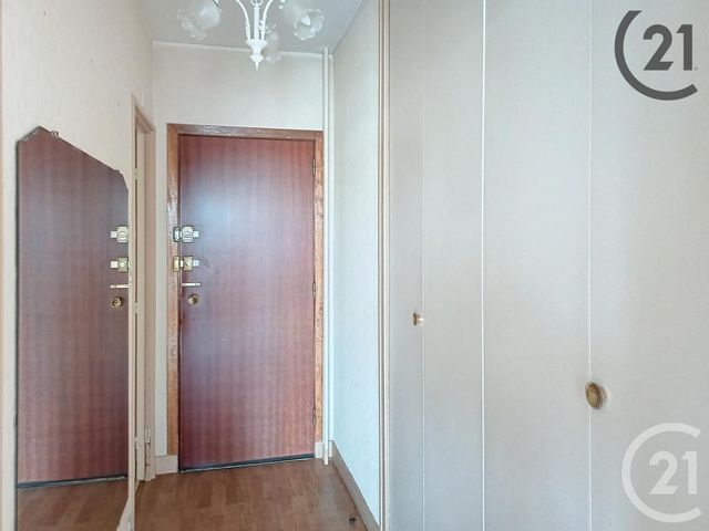 Appartement Studio à vendre - 1 pièce - 37 m2 - Troyes - 10 - CHAMPAGNE-ARDENNE