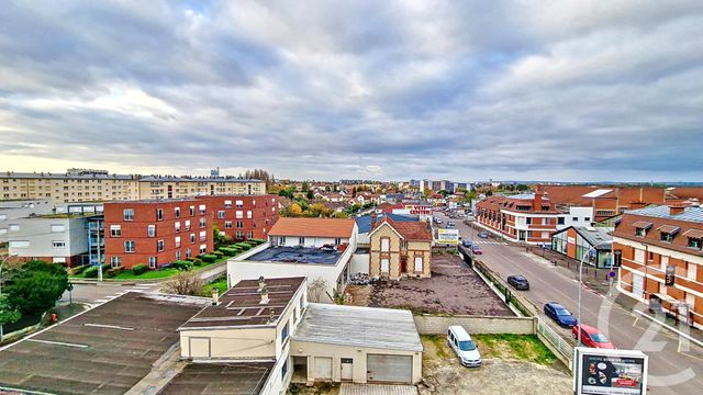 Appartement F1 &agrave; vendre - 1 pi&egrave;ce - 27 m2 - St Julien Les Villas - 10 - CHAMPAGNE-ARDENNE