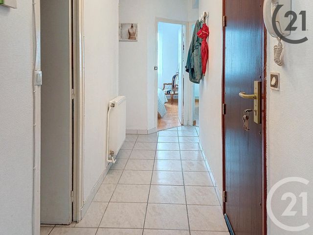 Appartement F4 à vendre - 4 pièces - 74 m2 - Ste Savine - 10 - CHAMPAGNE-ARDENNE