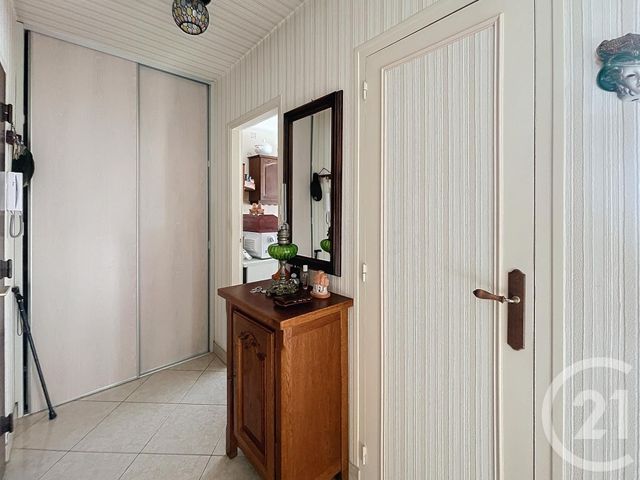 Appartement à vendre - 4 pièces - 74 m2 - Troyes - 10 - CHAMPAGNE-ARDENNE