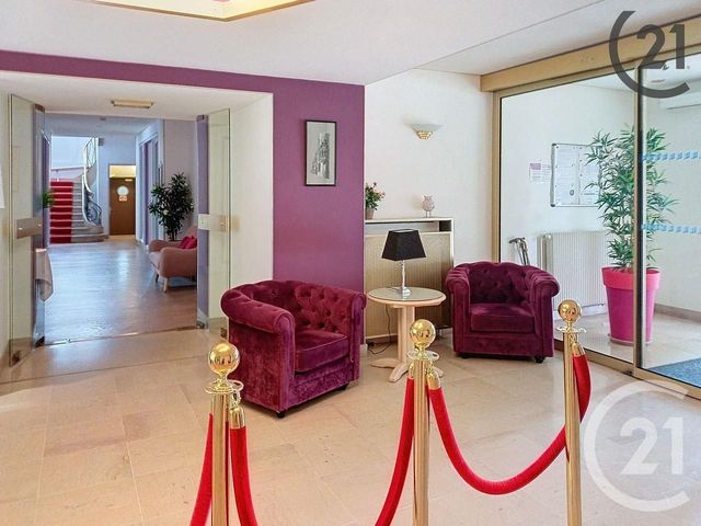 Appartement à vendre - 2 pièces - 60 m2 - Troyes - 10 - CHAMPAGNE-ARDENNE