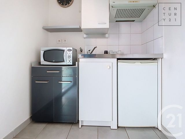 Appartement Studio &agrave; vendre - 1 pi&egrave;ce - 22,80 m2 - St Julien Les Villas - 10 - CHAMPAGNE-ARDENNE