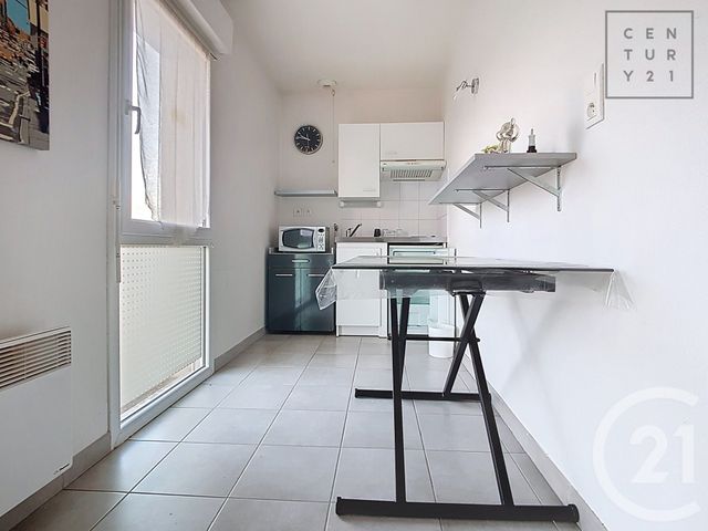 Appartement Studio &agrave; vendre - 1 pi&egrave;ce - 22,80 m2 - St Julien Les Villas - 10 - CHAMPAGNE-ARDENNE