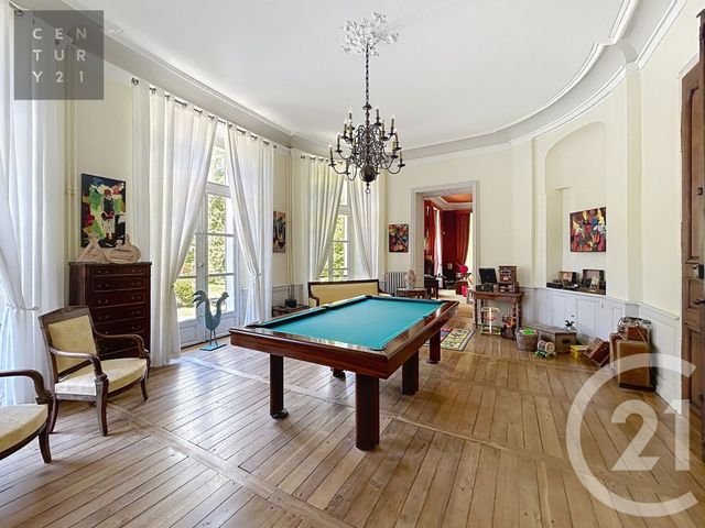 Maison &agrave; vendre - 15 pi&egrave;ces - 655 m2 - St Julien Les Villas - 10 - CHAMPAGNE-ARDENNE