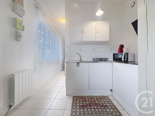 Appartement à louer - 2 pièces - 30 m2 - Bucheres - 10 - CHAMPAGNE-ARDENNE