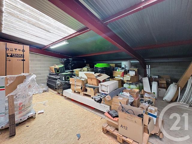 Local commercial à louer - 593.0 m2 - 10 - Aube