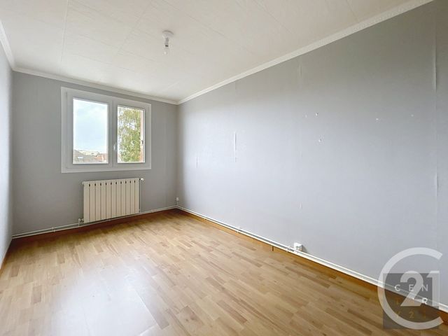 Appartement T4 à vendre - 4 pièces - 75,90 m2 - St Andre Les Vergers - 10 - CHAMPAGNE-ARDENNE