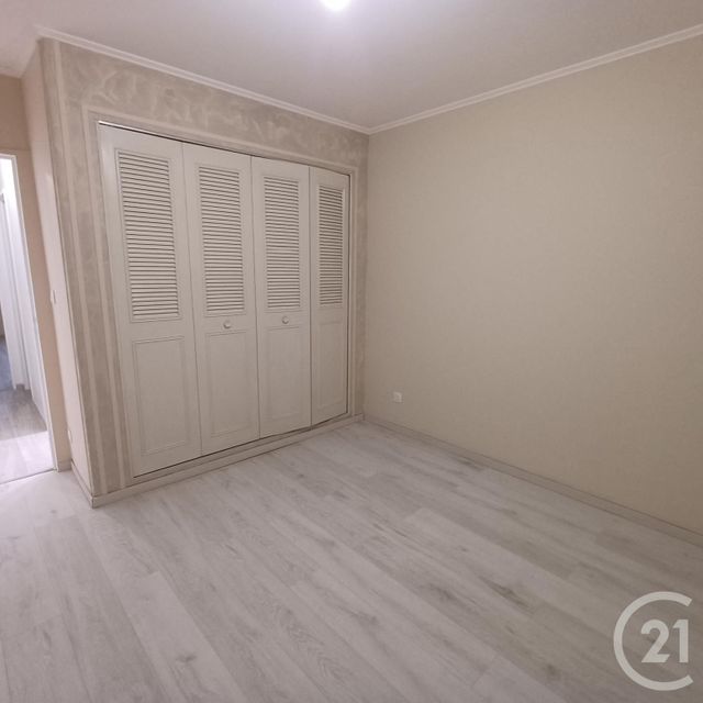 Appartement F3 &agrave; vendre - 3 pi&egrave;ces - 62,33 m2 - St Andre Les Vergers - 10 - CHAMPAGNE-ARDENNE