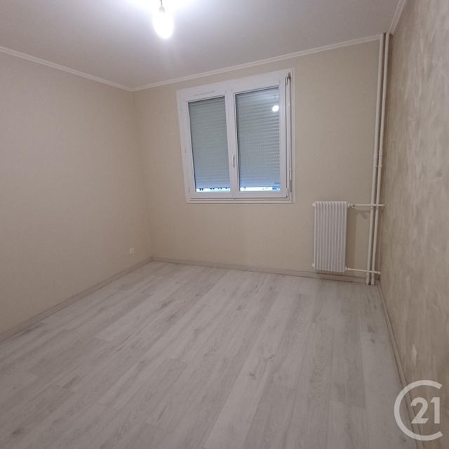 Appartement F3 &agrave; vendre - 3 pi&egrave;ces - 62,33 m2 - St Andre Les Vergers - 10 - CHAMPAGNE-ARDENNE