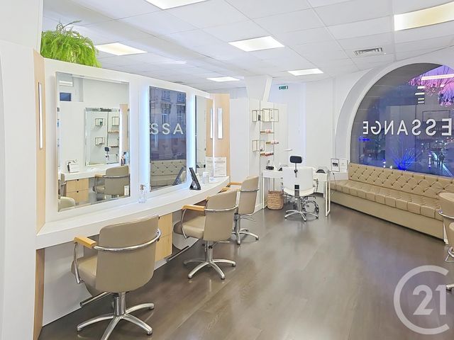 Local commercial à louer - 270.0 m2 - 10 - Aube