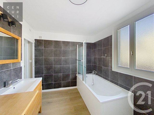 Appartement F4 &agrave; louer - 4 pi&egrave;ces - 104 m2 - Troyes - 10 - CHAMPAGNE-ARDENNE