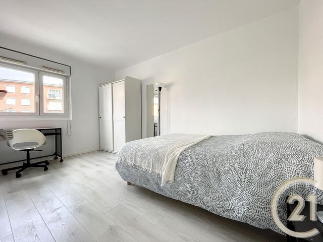 Appartement à louer - 4 pièces - 73,80 m2 - Troyes - 10 - CHAMPAGNE-ARDENNE