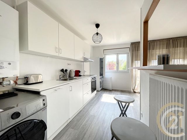 Appartement à louer - 4 pièces - 73,80 m2 - Troyes - 10 - CHAMPAGNE-ARDENNE