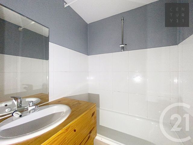 Appartement &agrave; vendre - 2 pi&egrave;ces - 54,41 m2 - La Chapelle St Luc - 10 - CHAMPAGNE-ARDENNE