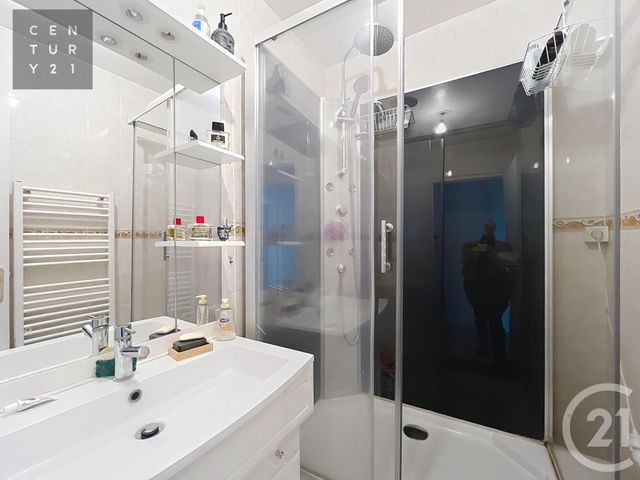 Appartement &agrave; vendre - 4 pi&egrave;ces - 80,01 m2 - La Chapelle St Luc - 10 - CHAMPAGNE-ARDENNE