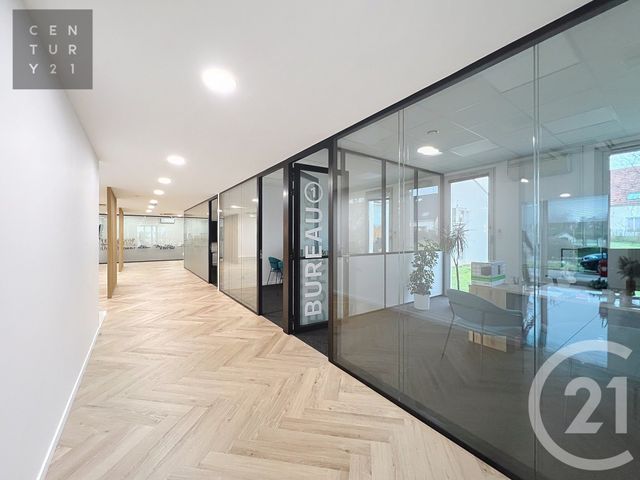 Local commercial à louer - 650.0 m2 - 10 - Aube