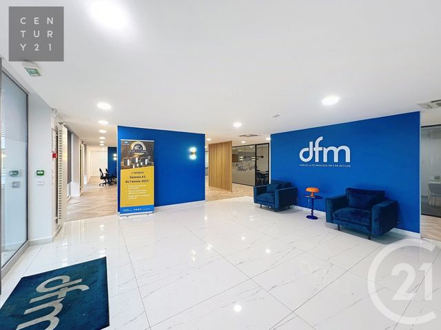 Local commercial à louer - 650.0 m2 - 10 - Aube