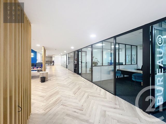 Local commercial à louer - 650.0 m2 - 10 - Aube