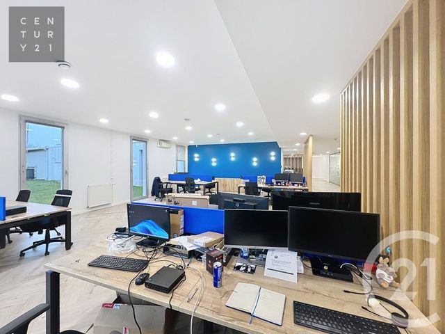 Local commercial à louer - 650.0 m2 - 10 - Aube