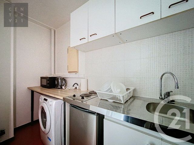 Appartement Studio &agrave; louer - 1 pi&egrave;ce - 27 m2 - St Julien Les Villas - 10 - CHAMPAGNE-ARDENNE