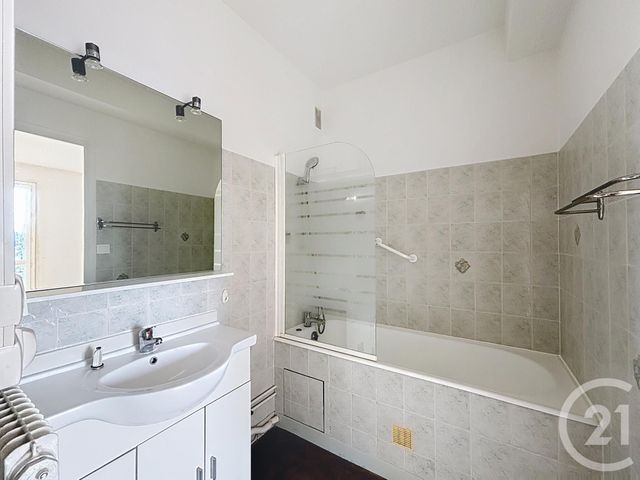 Appartement F3 &agrave; louer - 3 pi&egrave;ces - 77 m2 - Troyes - 10 - CHAMPAGNE-ARDENNE