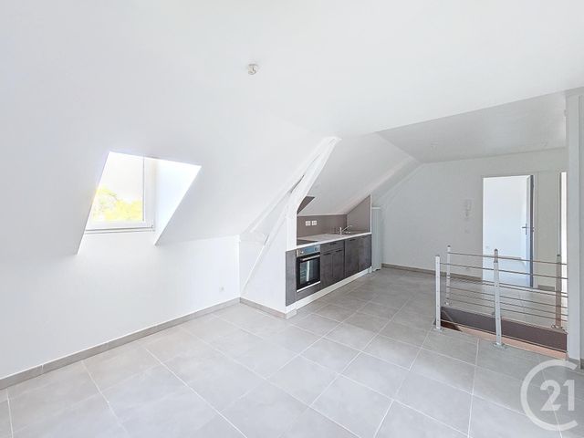 Appartement F4 &agrave; louer - 4 pi&egrave;ces - 51,90 m2 - Ste Savine - 10 - CHAMPAGNE-ARDENNE