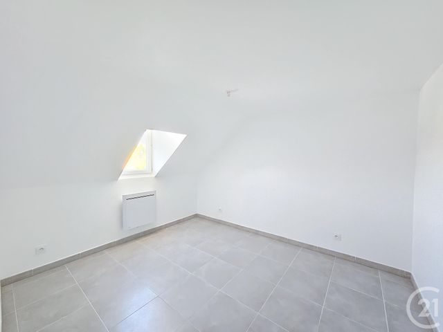 Appartement F4 &agrave; louer - 4 pi&egrave;ces - 51,90 m2 - Ste Savine - 10 - CHAMPAGNE-ARDENNE