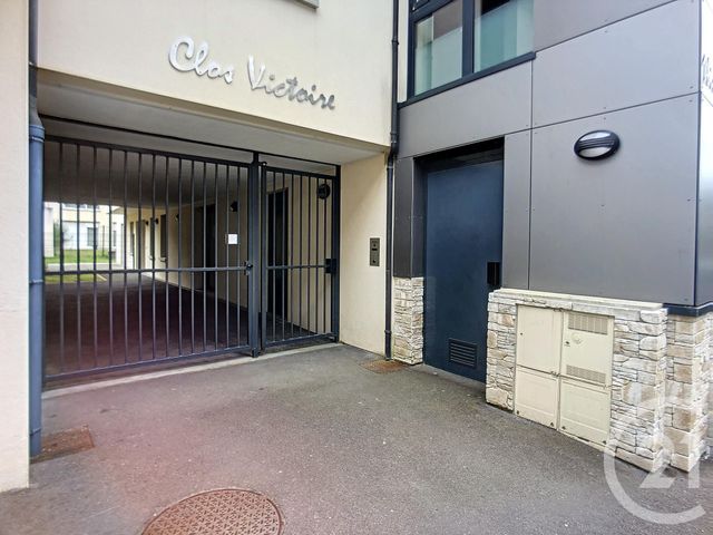 Appartement F1 &agrave; louer - 1 pi&egrave;ce - 31 m2 - Ste Savine - 10 - CHAMPAGNE-ARDENNE