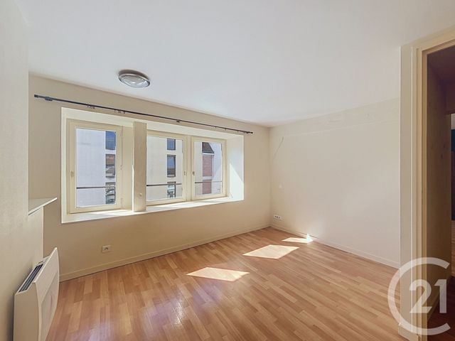 Appartement &agrave; louer - 2 pi&egrave;ces - 54 m2 - Troyes - 10 - CHAMPAGNE-ARDENNE