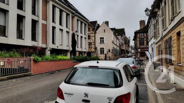 Appartement &agrave; louer - 2 pi&egrave;ces - 54 m2 - Troyes - 10 - CHAMPAGNE-ARDENNE