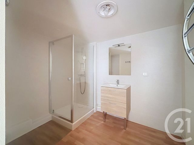 Appartement &agrave; louer - 2 pi&egrave;ces - 54 m2 - Troyes - 10 - CHAMPAGNE-ARDENNE
