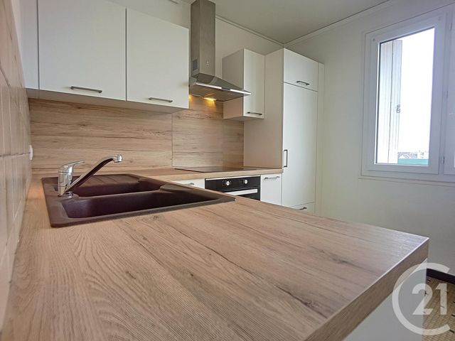 Appartement F3 &agrave; louer - 3 pi&egrave;ces - 65 m2 - Troyes - 10 - CHAMPAGNE-ARDENNE