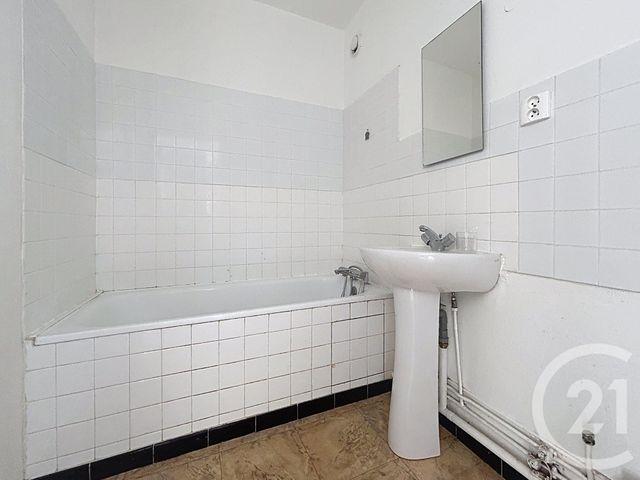 Appartement F3 &agrave; louer - 3 pi&egrave;ces - 65 m2 - Troyes - 10 - CHAMPAGNE-ARDENNE