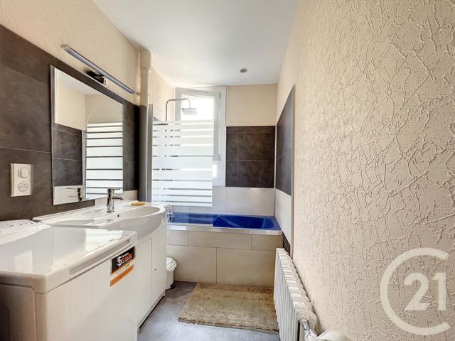 Appartement F3 &agrave; louer - 3 pi&egrave;ces - 63 m2 - St Andre Les Vergers - 10 - CHAMPAGNE-ARDENNE