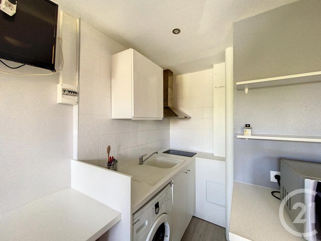 Appartement F1 &agrave; louer - 1 pi&egrave;ce - 17 m2 - Ste Savine - 10 - CHAMPAGNE-ARDENNE