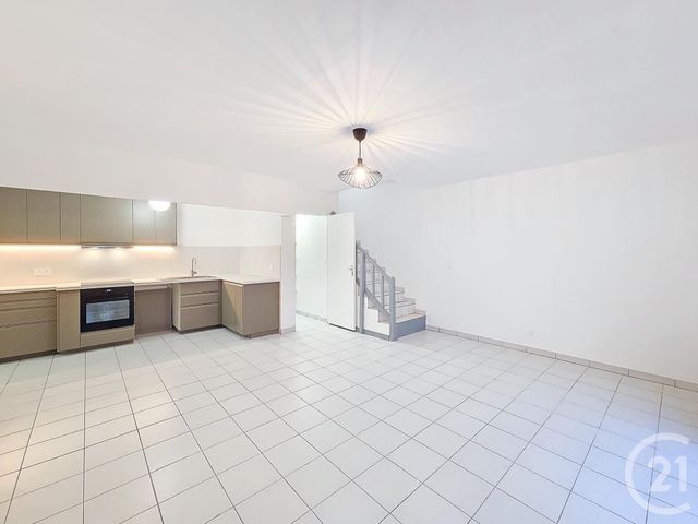 Appartement F4 &agrave; louer - 4 pi&egrave;ces - 84,60 m2 - Troyes - 10 - CHAMPAGNE-ARDENNE