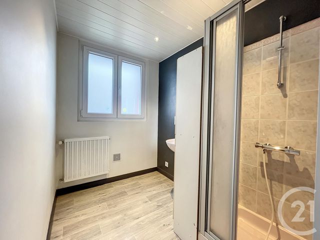 Appartement F3 &agrave; louer - 3 pi&egrave;ces - 55 m2 - La Chapelle St Luc - 10 - CHAMPAGNE-ARDENNE