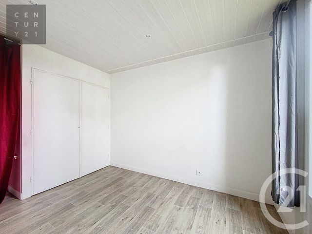 Appartement F3 &agrave; louer - 3 pi&egrave;ces - 55 m2 - La Chapelle St Luc - 10 - CHAMPAGNE-ARDENNE