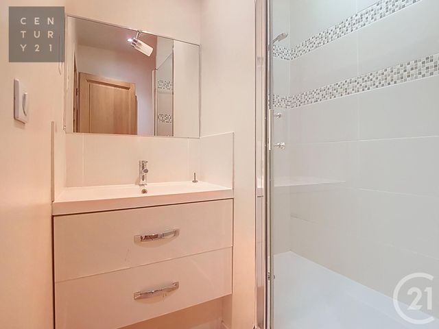 Appartement F4 &agrave; vendre - 5 pi&egrave;ces - 104,50 m2 - 10 - CHAMPAGNE-ARDENNE