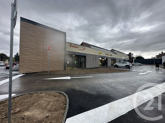 Local commercial à louer - 142.0 m2 - 10 - Aube