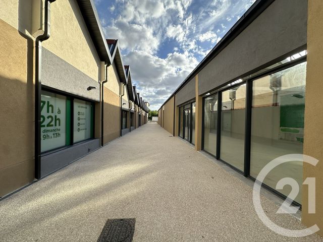 Local commercial à louer - 142.0 m2 - 10 - Aube