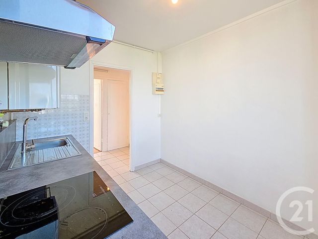 Appartement F4 &agrave; louer - 4 pi&egrave;ces - 55,90 m2 - Troyes - 10 - CHAMPAGNE-ARDENNE