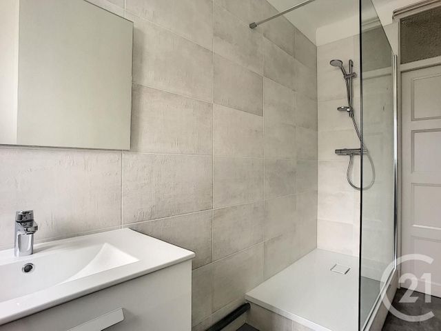 Appartement F2 &agrave; louer - 2 pi&egrave;ces - 56,07 m2 - Pont Ste Marie - 10 - CHAMPAGNE-ARDENNE