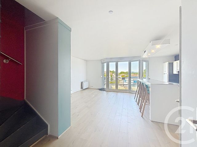 Appartement &agrave; louer - 3 pi&egrave;ces - 76,38 m2 - St Andre Les Vergers - 10 - CHAMPAGNE-ARDENNE