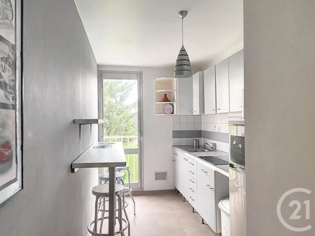 Appartement F1 &agrave; louer - 1 pi&egrave;ce - 44 m2 - St Julien Les Villas - 10 - CHAMPAGNE-ARDENNE