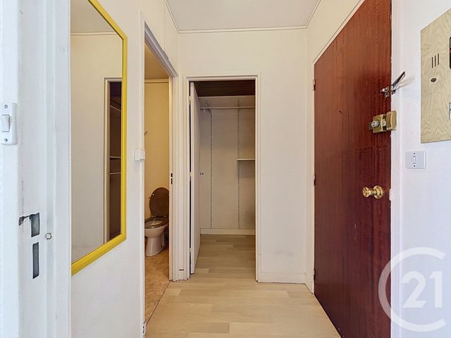 Appartement F1 &agrave; louer - 1 pi&egrave;ce - 45 m2 - Troyes - 10 - CHAMPAGNE-ARDENNE