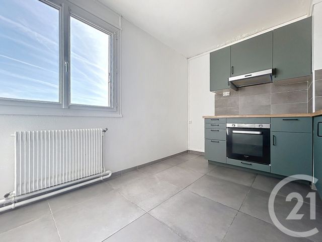 Appartement F3 &agrave; louer - 3 pi&egrave;ces - 75 m2 - Troyes - 10 - CHAMPAGNE-ARDENNE